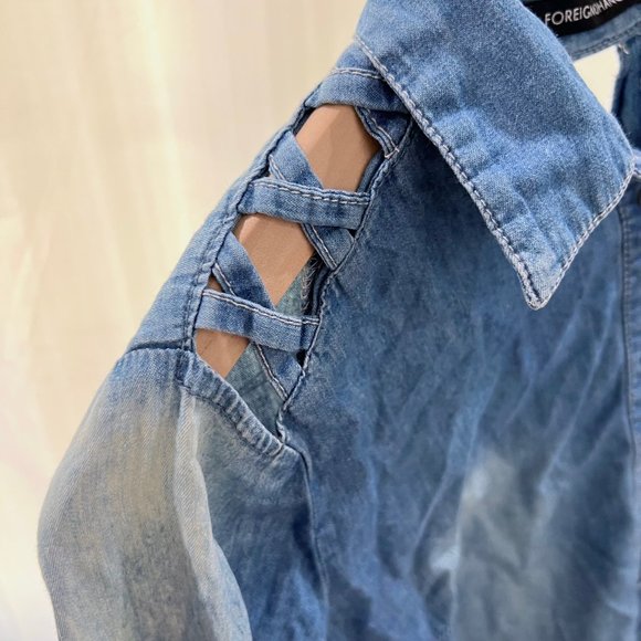 Foreign Exchange Fringe Lace Up Back Sleeve Adjust Loop Denim Shirt - Picture 4 of 7